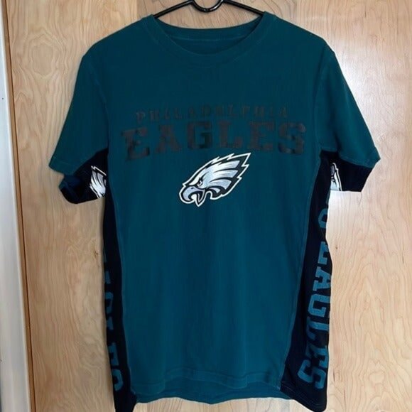 Philadelphia Eagles T-Shirt - Mens Medium - Unique design. - Picture 1 of 7